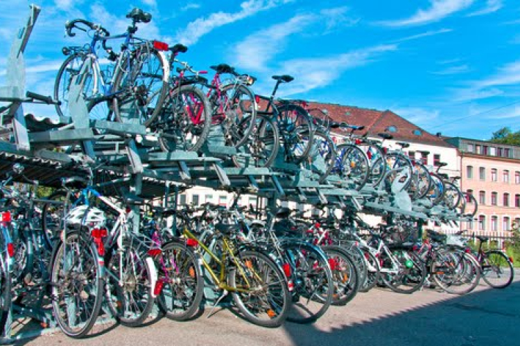  A Magyar Kerékpárosklub kerékpártárolók kiépítését kéri a MÁV-tól