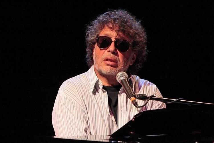 Neves előadók az év végéig a szombathelyi AGORA központban