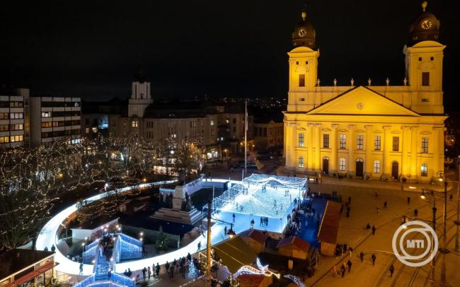 Első alkalommal rendeztek jégvirágkarnevált Debrecenben