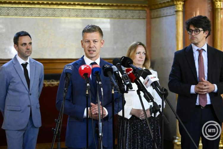 Magyar Péter az uniós pénzekről tárgyalt az Európai Bizottság vezetőivel